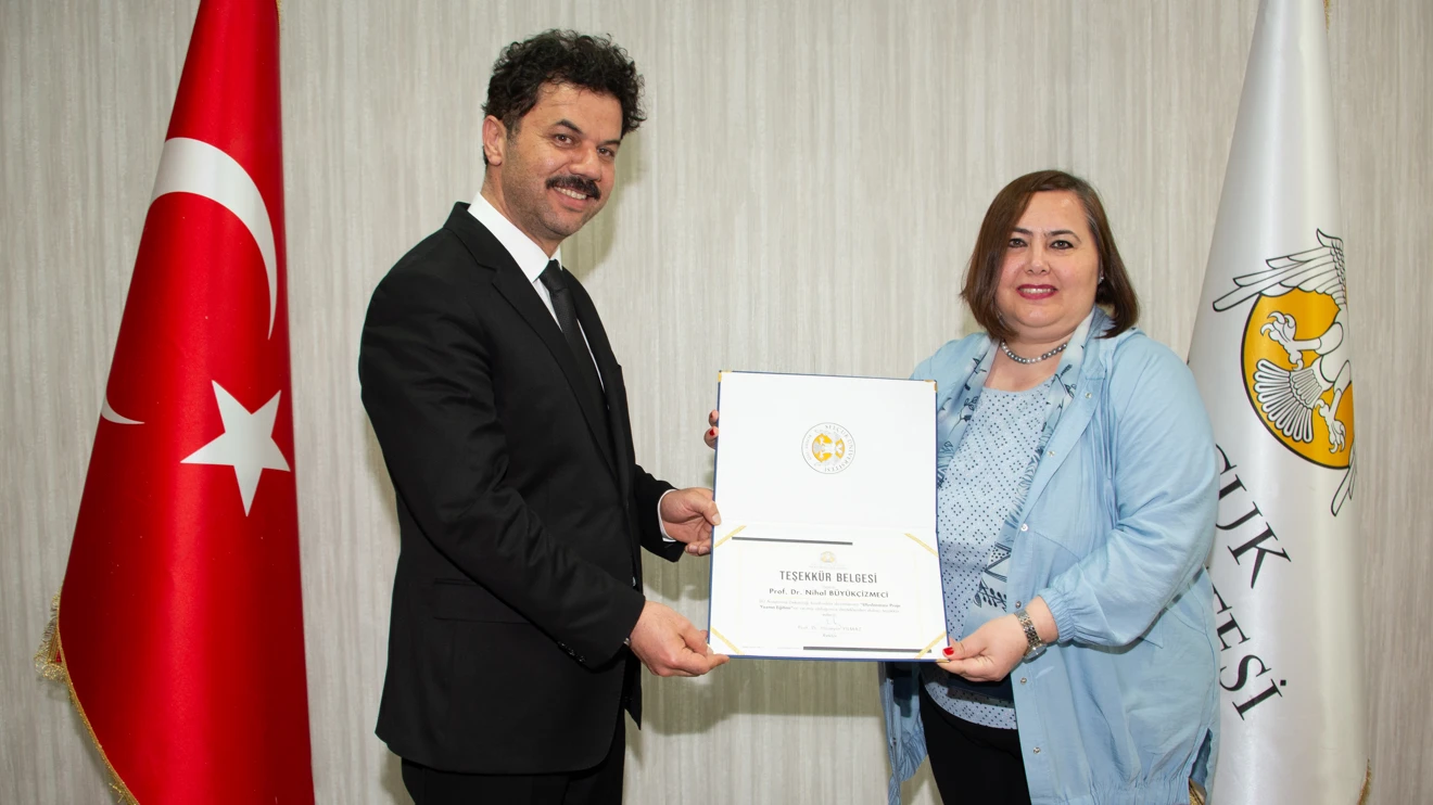 Rektör Yılmaz’dan proje eğitimlerine katkı sağlayan akademisyenlere teşekkür